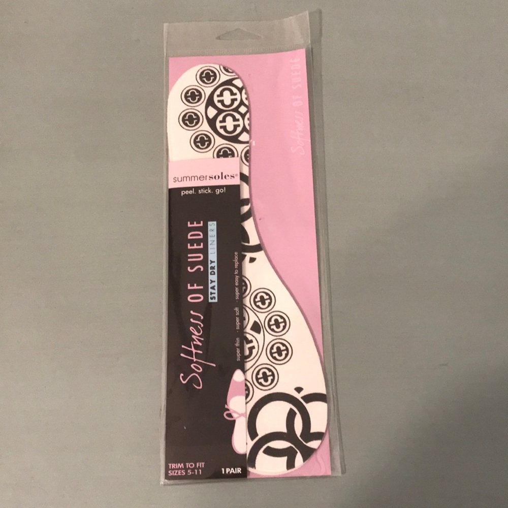 SummerSoles Stay Dry Shoe Liners White with Black Circles